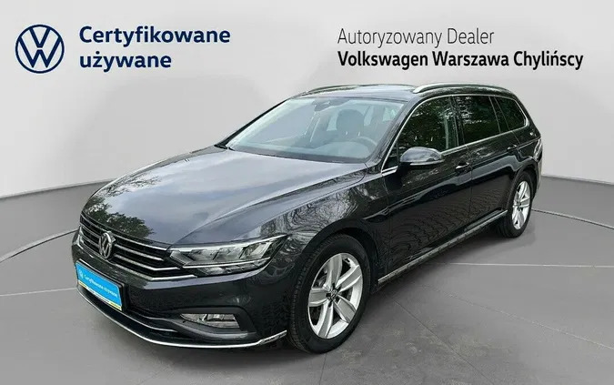 volkswagen passat Volkswagen Passat cena 112900 przebieg: 107099, rok produkcji 2019 z Knurów